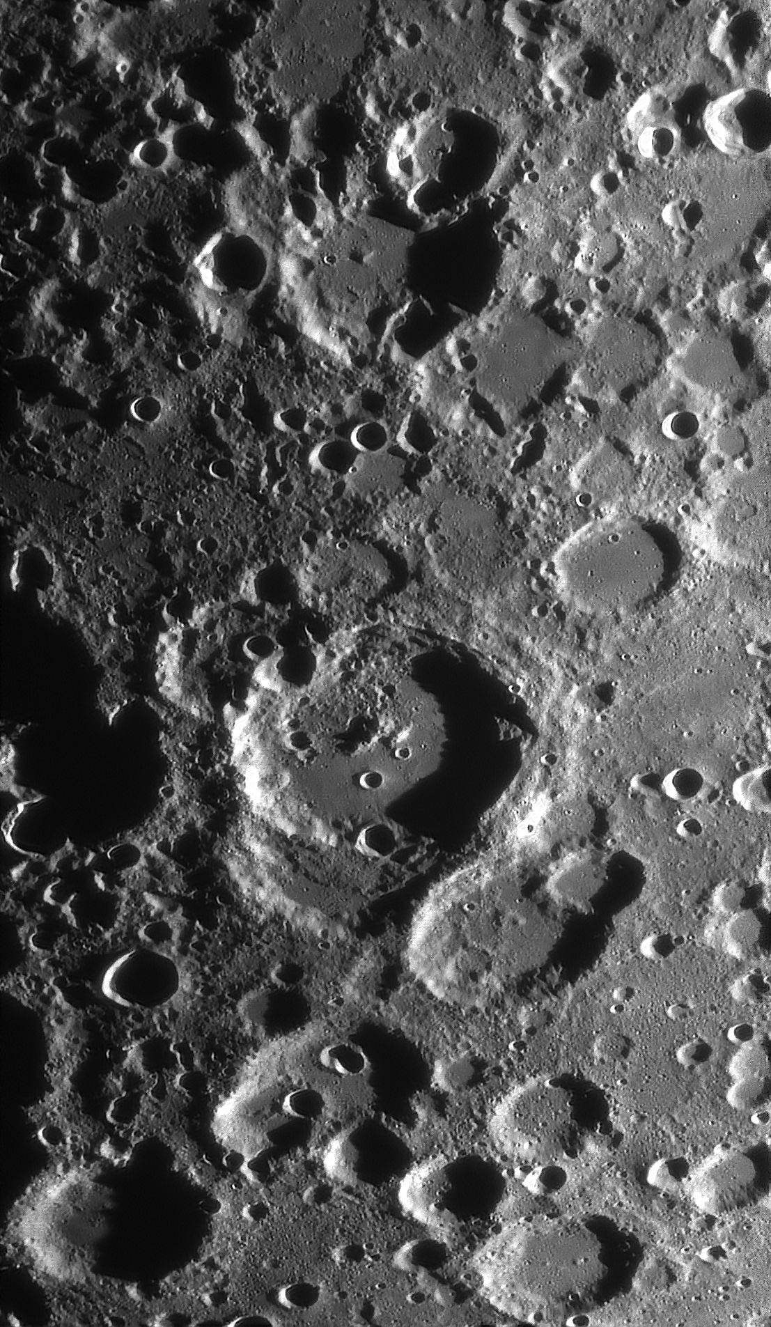 Maurolycus-kráter és környezete